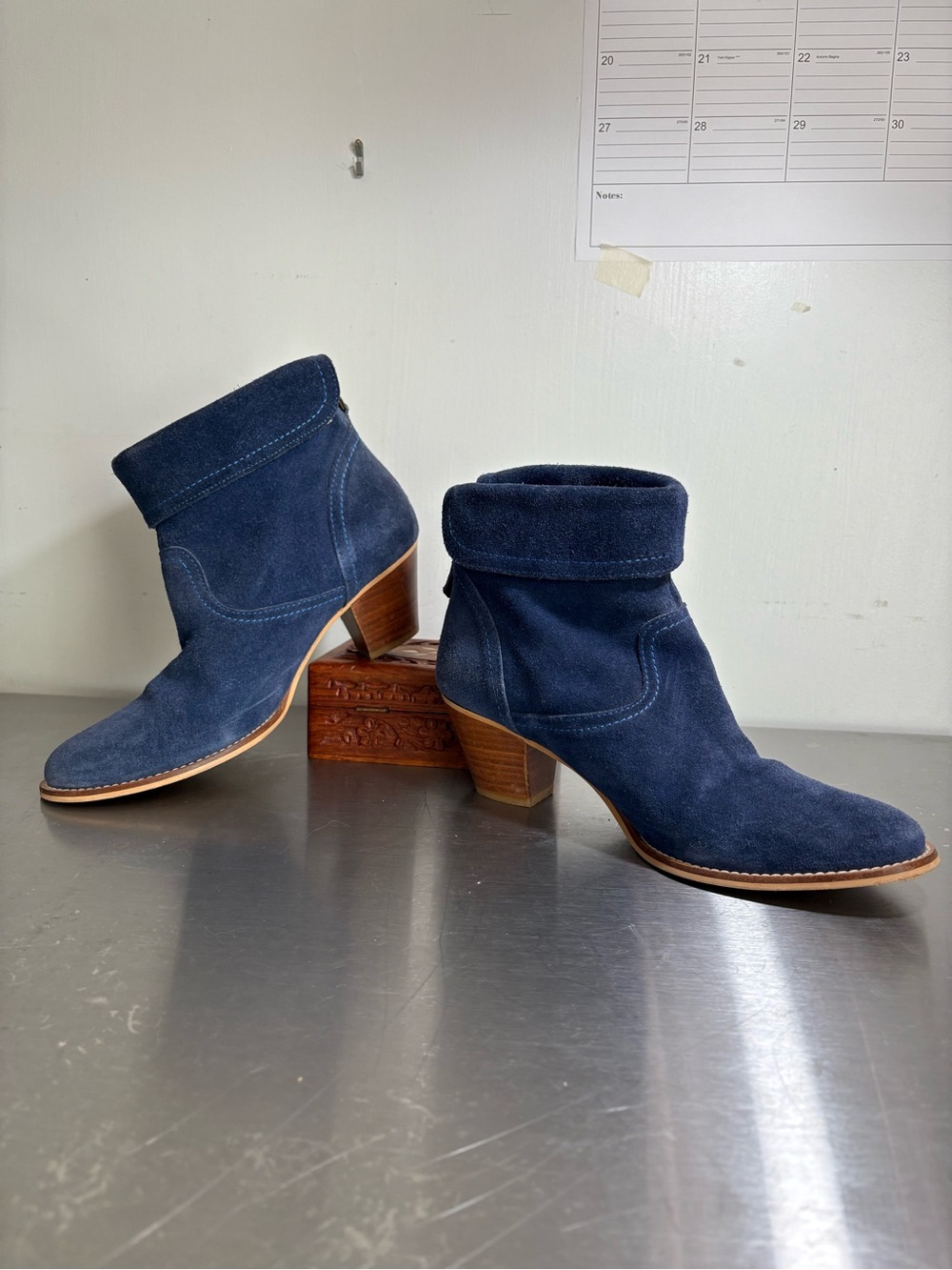 Real Suede Impulse blue booties ankle boot made in Portugal size 39 excellent